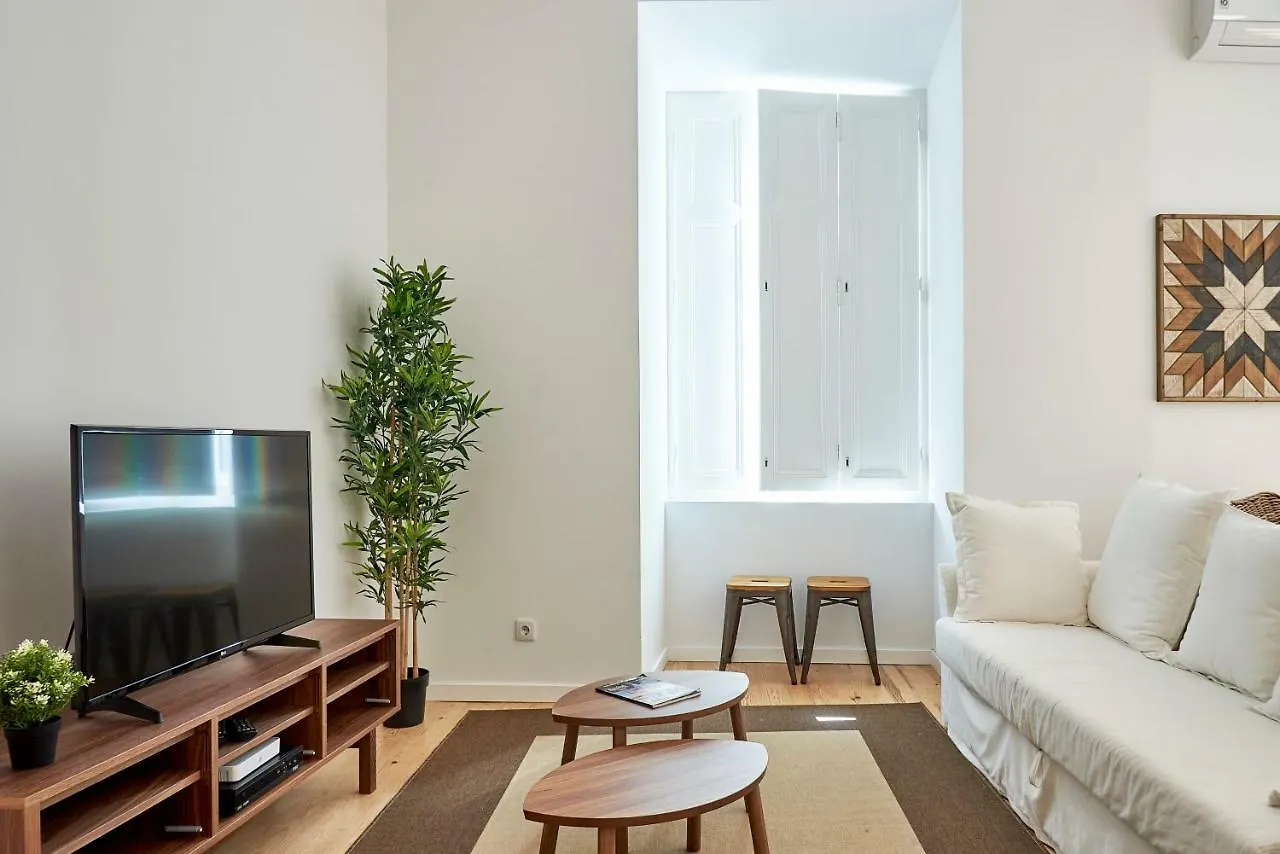 Modern Apartment Calçada São Francisco II Lisboa Portugal