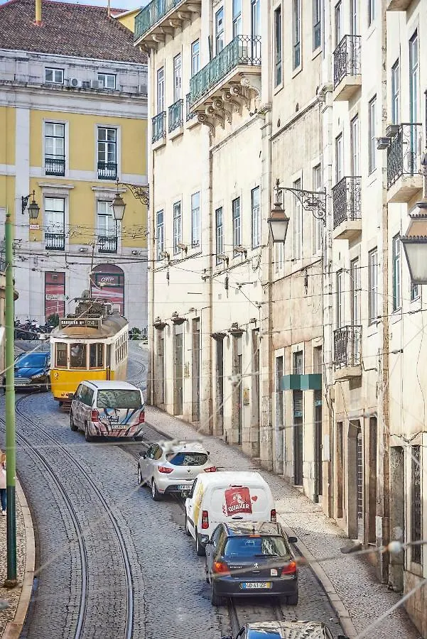 Modern Apartment Calçada São Francisco II Lisboa Portugal